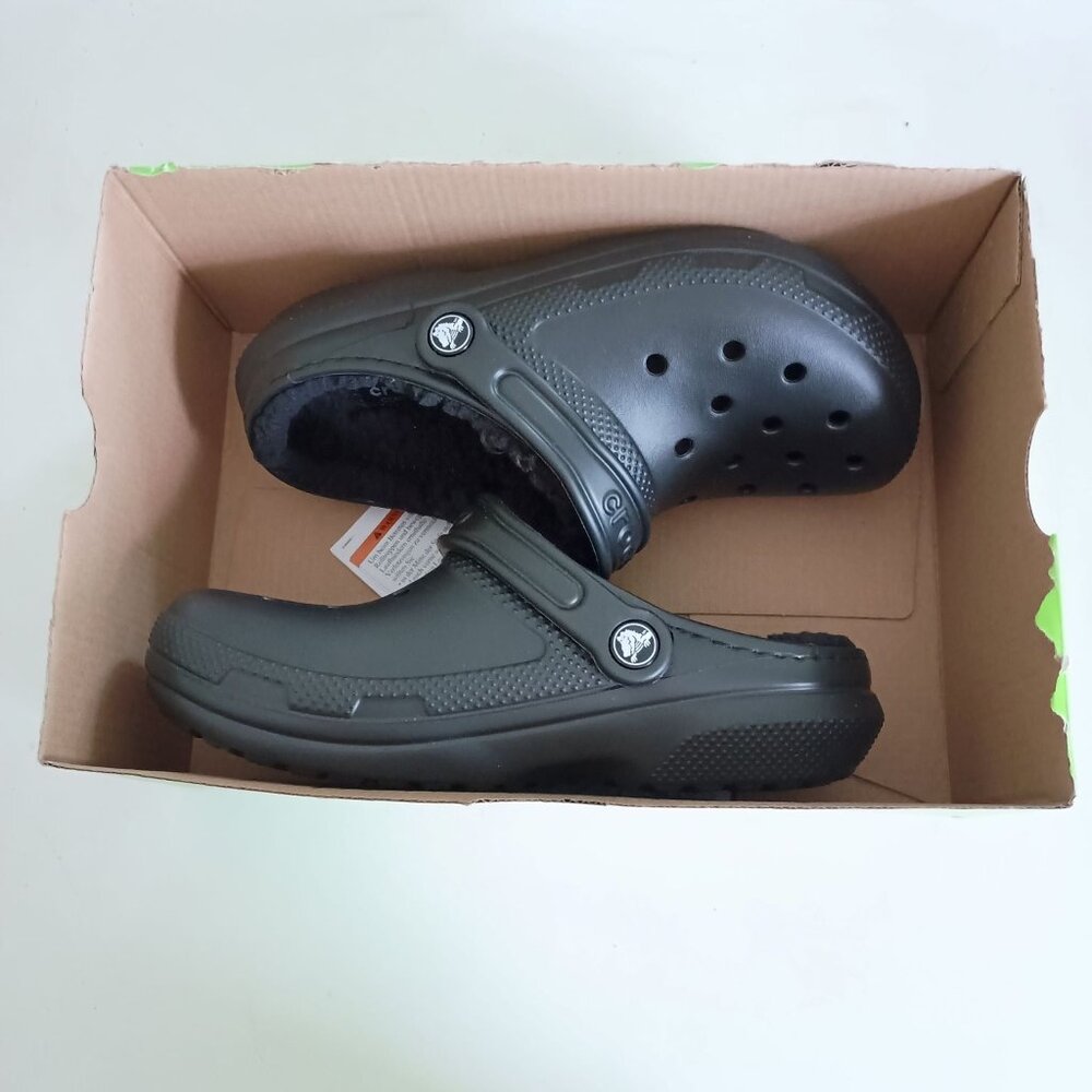 NWT Crocs classic adult fur lined clogs, black, women's 6 men's 4 - Picture 6 of 6
